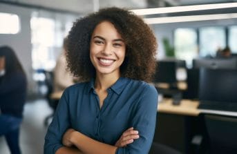 domain-portfolio-management-woman-looking-at-the-reader-and-smiling